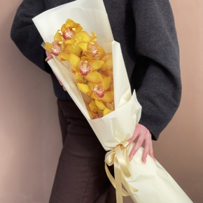 Букет из желтой орхидеи в Луховицах