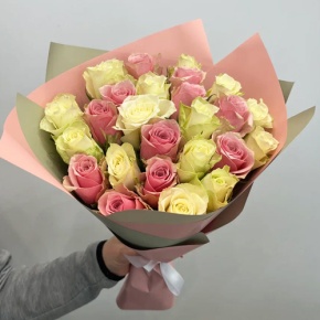 Букет "Мемори" из 23 роз кения (40 см) в Луховицах