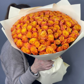 Букет из 101 огненной розы (40 см) в Луховицах