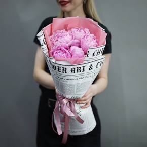 Букет из 5 розовых пионов Сара Бернар в Луховицах