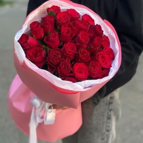 Букет "Эсса" 25 красных роз Кения (60 см) в Луховицах