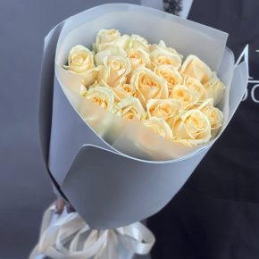 Букет из 25 роз Аваланж (50 см) в Луховицах