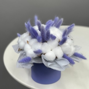 Композиция в шляпной коробке мини из хлопка и лагуруса в Луховицах