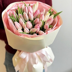 Букет из 35 розовых тюльпанов в Луховицах