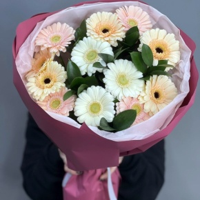 Букет из 13 белых гербер микс в Луховицах