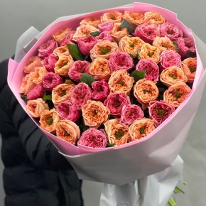 Букет "Лав ю" из 51 пионовидной розы Риджентс парк (60 см) в Луховицах