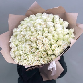 Букет 101 белая роза кения (50 см) в Луховицах
