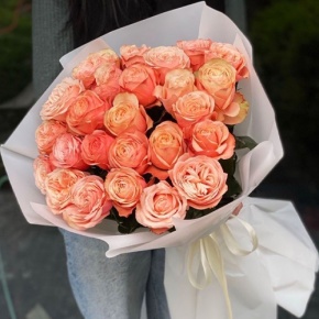 Букет из 23 пионовидных роз Эквадор сорта Кахала (60см) в Луховицах
