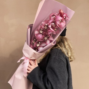 Букет из розовой орхидеи в Луховицах