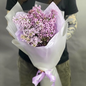 Букет из 9 веток ароматной сирени в Луховицах