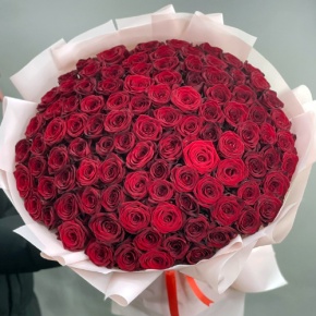 Букет "Париж" из 101 красной розы (60 см) в Луховицах