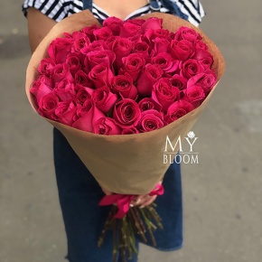 Букет 51 малиновая роза Эквадор Пинк Флоид (60 см) в Луховицах