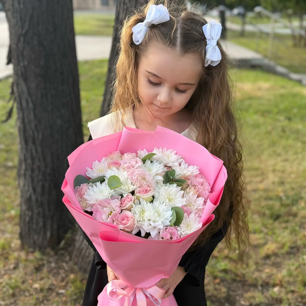 Букет из хризантем, эустом и роз в Луховицах