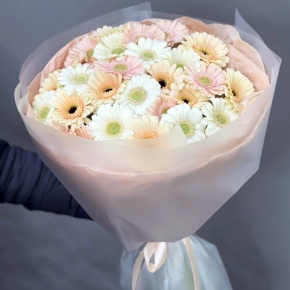 Букет "Гера" из 25 гербер в Луховицах