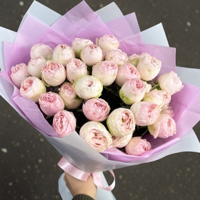 Букет из 11 кустовых пионовидных роз Мэнсфилд парк в Луховицах