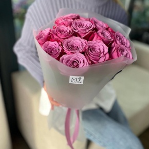 Букет из 15 роз Меритим (50 см) в Луховицах