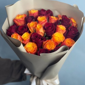Букет из 25 Кенийских роз микс (40 см) в Луховицах