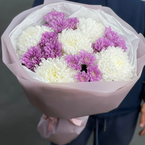 Букет "Вместе с тобой" из нежных хризантем в Луховицах