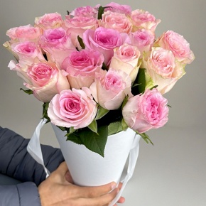 Букет из 21 розы Кения в конусе в Луховицах