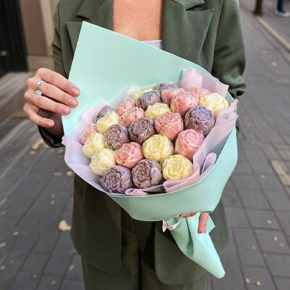 Букет 25 шоколадных пионов в Луховицах