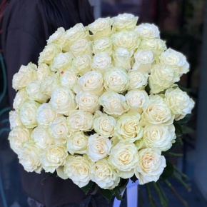 Букет из 51 розы Эквадор Мондиаль под ленту (80 см) в Луховицах